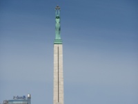 2016-05-12 15h47m47 - Vrijheidsbeeld Riga - Gerda van der Meer